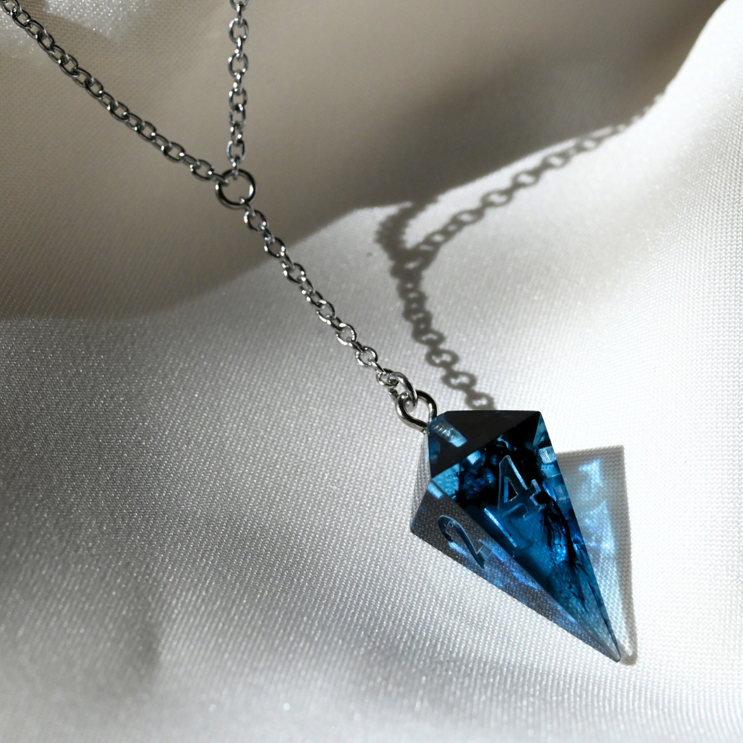 Drowned D4 Lariat Necklace