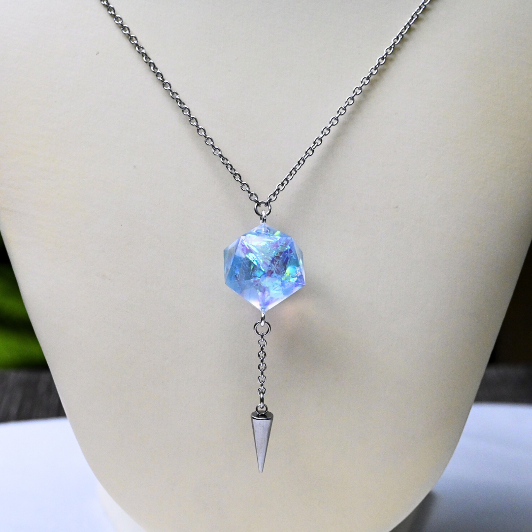Selune D20 Spike Necklace