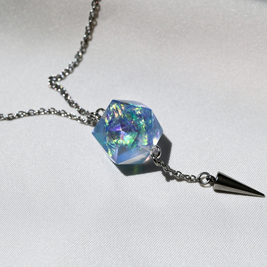 Selune D20 Spike Necklace